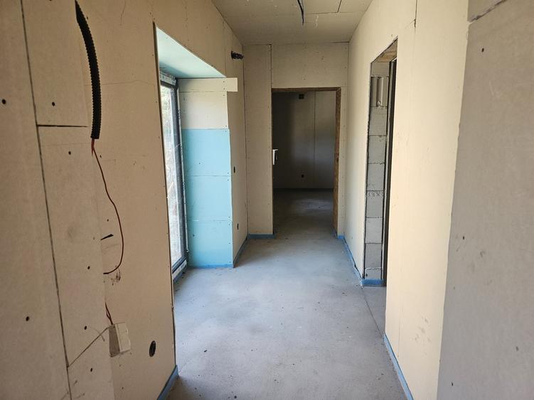 Casă cu 2 camere în Central