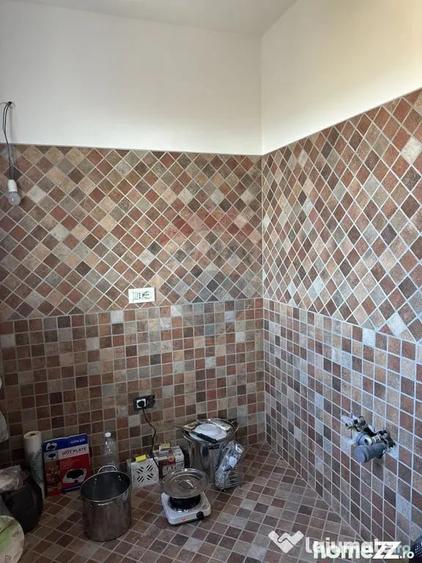Apartament cu 2 camere semidecomandat în Săvinești