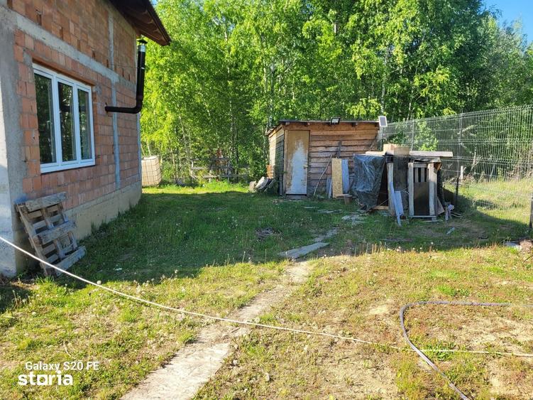Casă cu 4 camere cu Teren 1050 Mp în Central