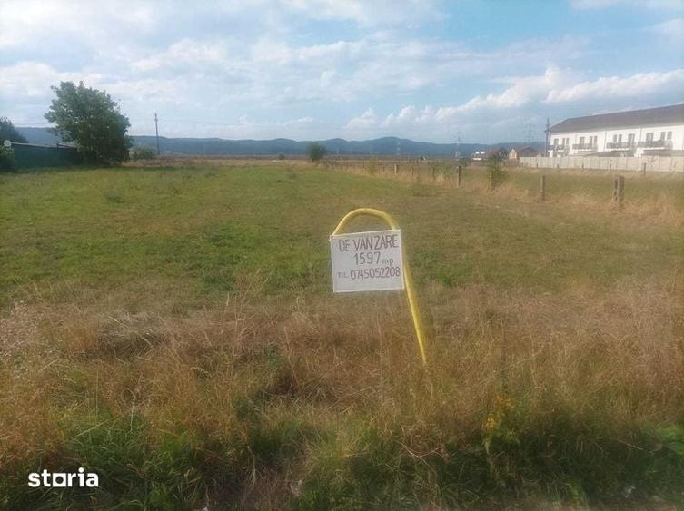Teren de 1600 mp, în Central
