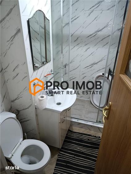 Apartament cu 2 camere decomandat, mobilat în Micro 5