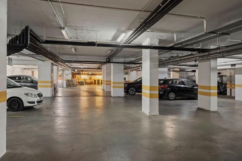 Apartament cu 3 camere semidecomandat, mobilat în Herăstrău