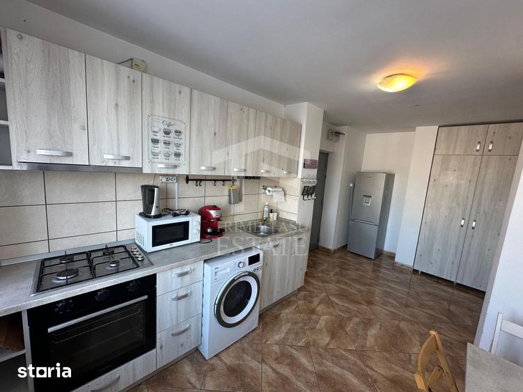 Apartament cu 3 camere decomandat, mobilat în Pantelimon