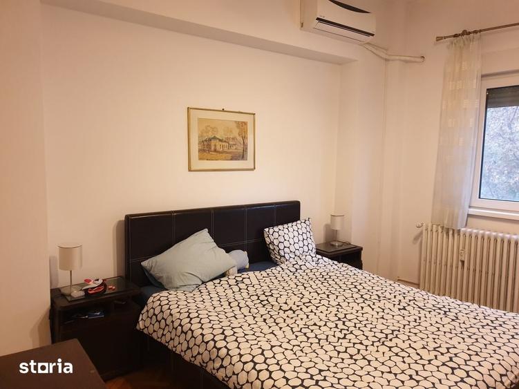 Apartament cu 3 camere semidecomandat în Ștefan cel Mare