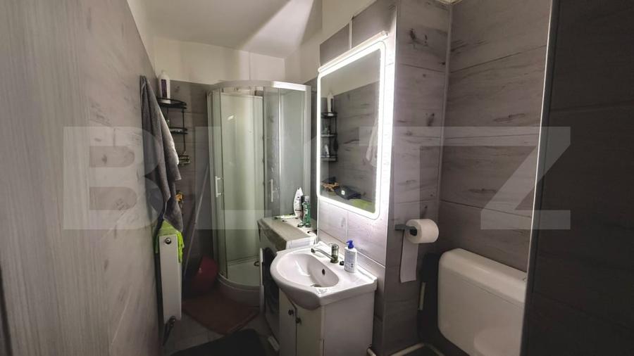 Apartament cu 2 camere semidecomandat, mobilat în Micro 11
