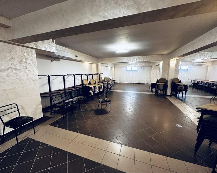 Spațiu comercial, de 347 mp, în Belcești