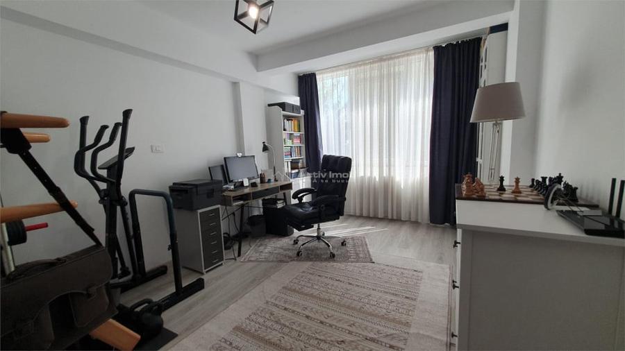 Apartament cu 3 camere decomandat în Burdujeni