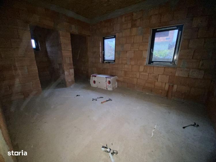 Casă cu 4 camere în Ciceu-Giurgești