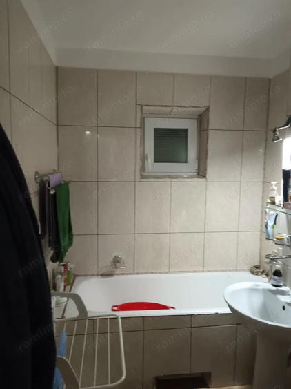 Apartament cu 3 camere decomandat în Odobescu