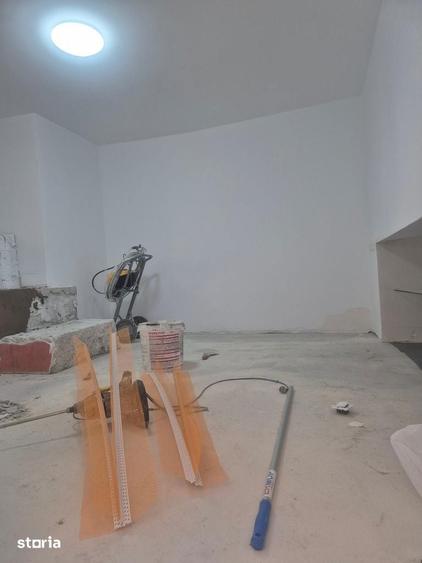 Casă cu 5 camere cu Canalizare în Tomis I