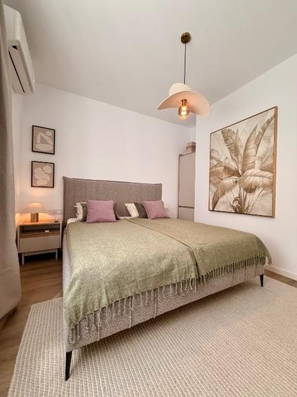 Apartament cu 2 camere decomandat, mobilat în Central