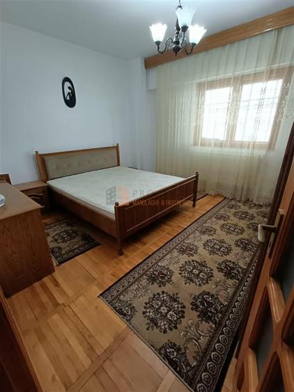 Apartament cu 3 camere decomandat, mobilat în 1 Decembrie