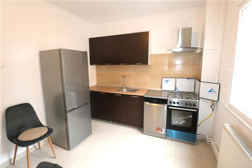 Apartament cu 2 camere decomandat în Ultracentral