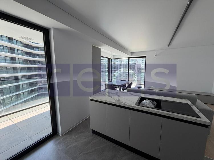 Apartament cu 3 camere decomandat, mobilat în Barbu Văcărescu
