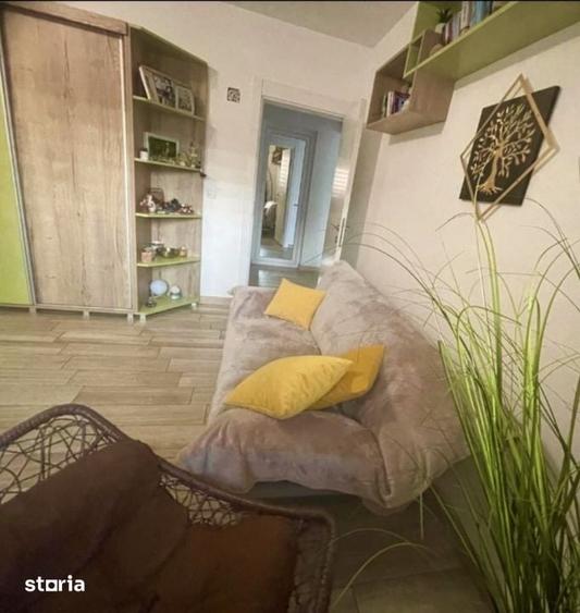 Apartament cu 3 camere în Rovine