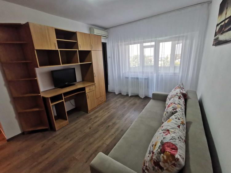Garsonieră decomandată în Exterior Vest