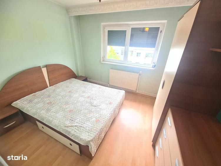 Apartament cu 2 camere decomandat în Energiei