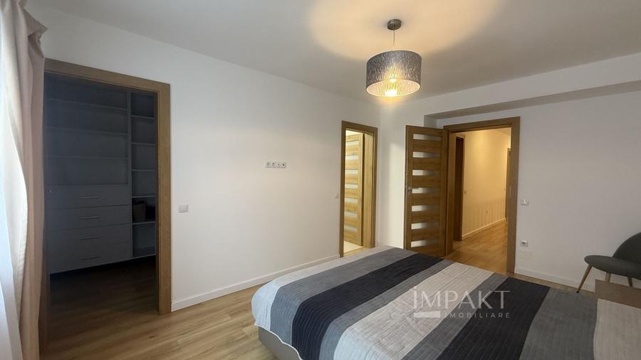 Duplex cu 4 camere cu Canalizare în Europa