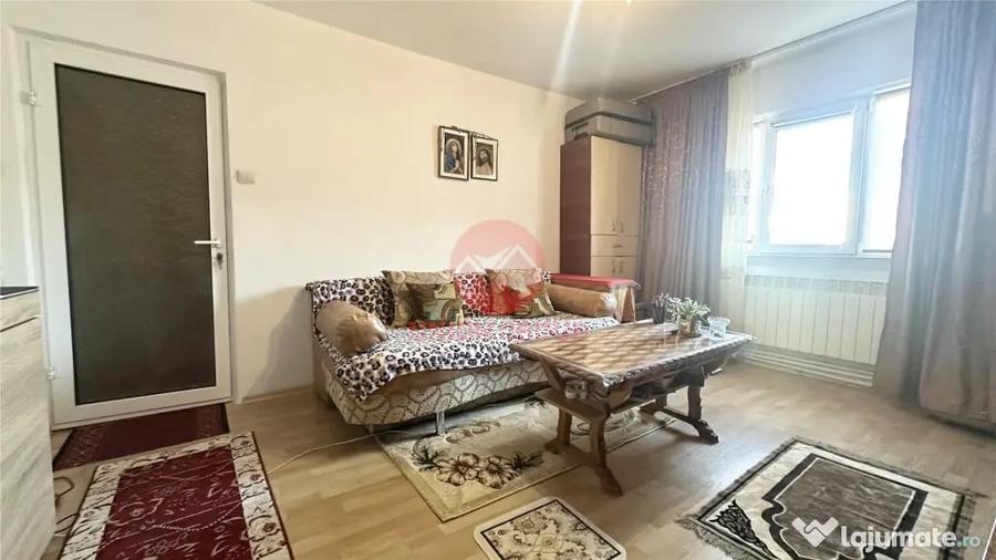 Apartament cu 2 camere semidecomandat în Central
