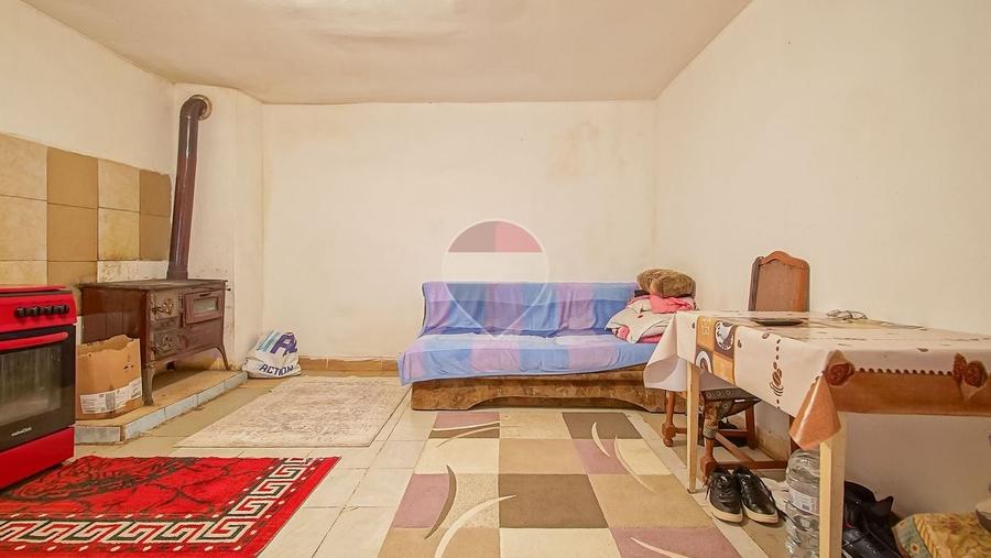 Casă individuală cu 3 camere cu Teren 360 Mp în Sânpetru