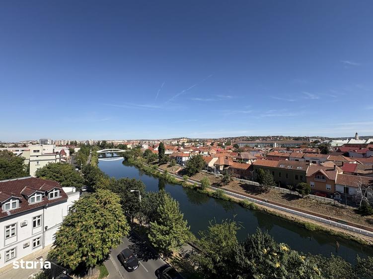 Apartament cu 4 camere în Ultracentral