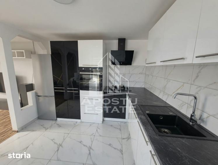 Casă cu 5 camere cu Teren 2972 Mp în Central