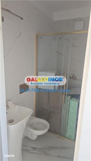 Casă cu 5 camere cu Teren 1000 Mp în Străulești