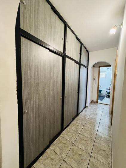 Apartament 3 camere, etaj 3, boxa - zona Torontalului - 3