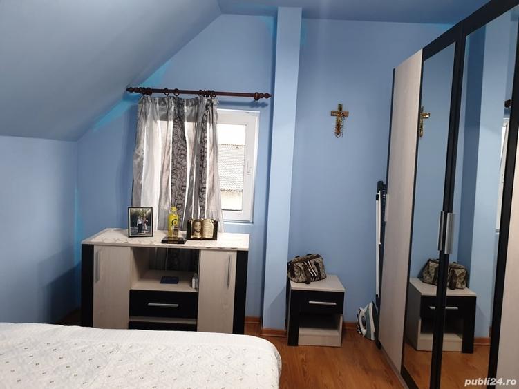 Apartament cu 3 camere semidecomandat în Florești