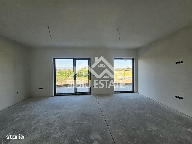 Casa noua 4 dormitoare, spatiu bun pentru familie - 4
