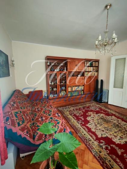 Casă individuală cu 5 camere cu Canalizare în Gheorgheni