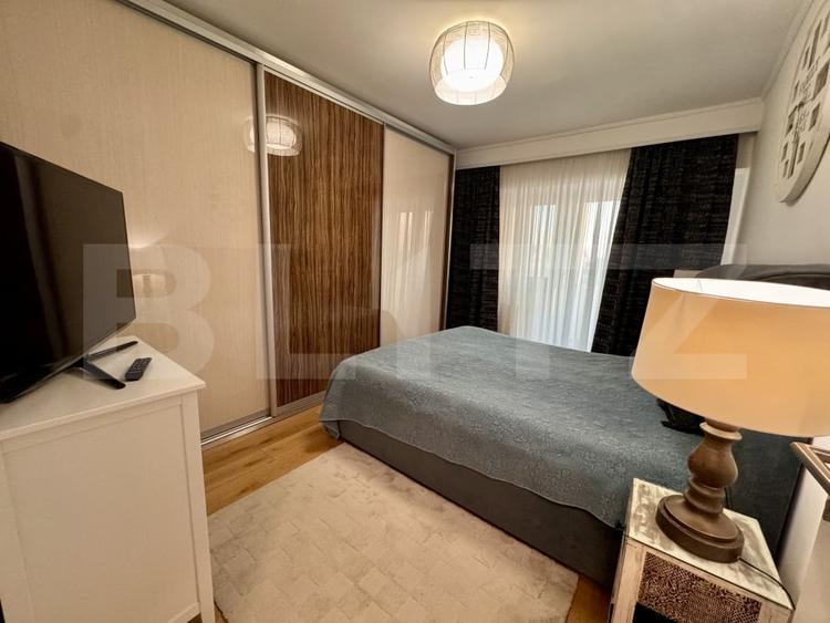 Apartament cu 3 camere decomandat, mobilat în Ultracentral