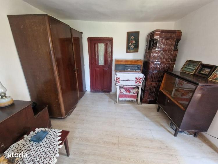 Casă cu 2 camere cu Teren 1150 Mp în Boțești
