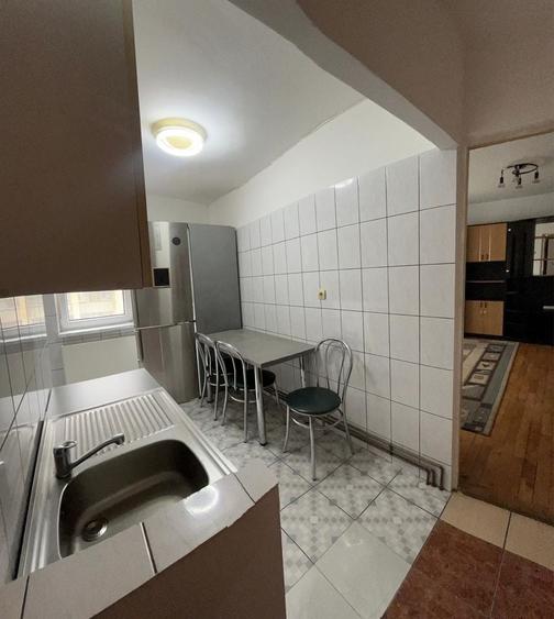 Garsonieră decomandată în Central