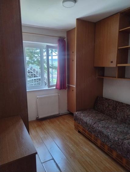 Garsonieră semidecomandată în Gruia
