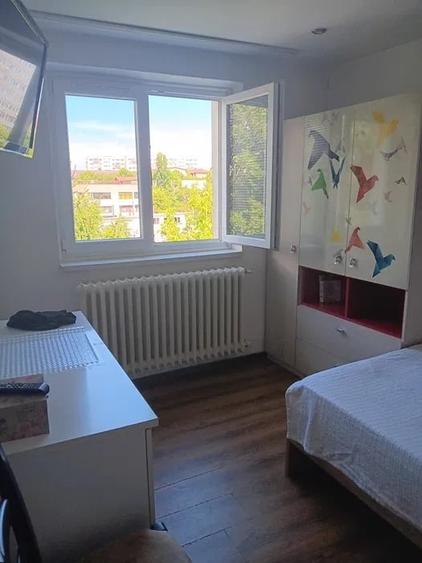 Apartament cu 2 camere semidecomandat, mobilat în P-ța Reșița