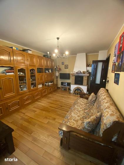 Apartament cu 2 camere decomandat în Dărmănești