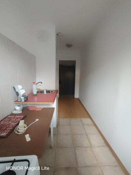 Garsonieră decomandată în Drumul Taberei