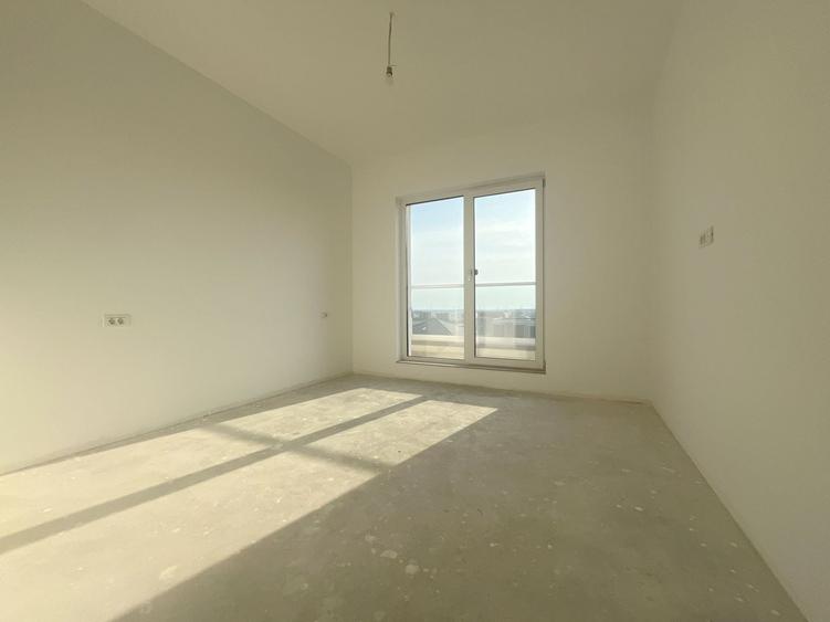 Apartament cu 3 camere decomandat în Torontalului