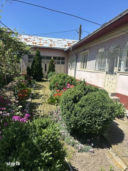 Casă cu 3 camere cu Teren 530 Mp în Produlești