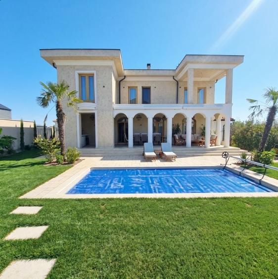 Casă individuală cu 6 camere cu Piscina în Lazu