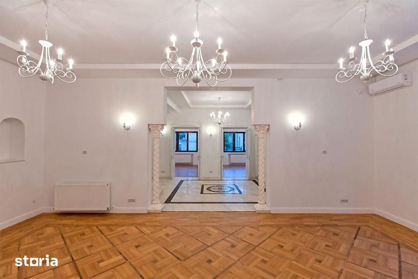 Vila Reprezentativa In Stil Neoromanesc - 16