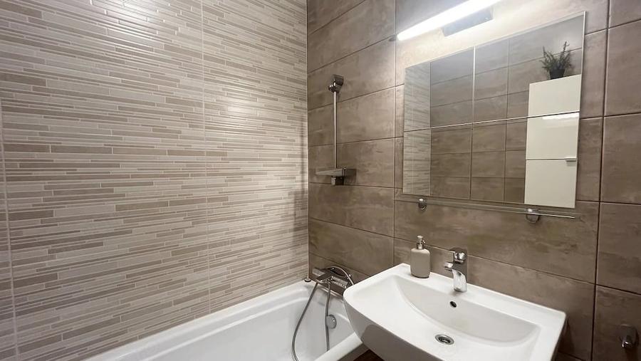 3 camere, 2 Bai, Metrou Jiului, Centrala&Masina de spalat vase - 9