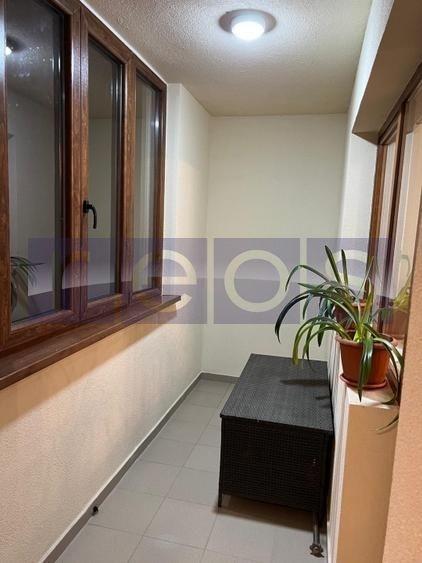 Apartament cu 2 camere decomandat, mobilat în Central