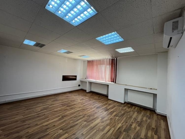 Apartament cu 2 camere semidecomandat în Calea Victoriei