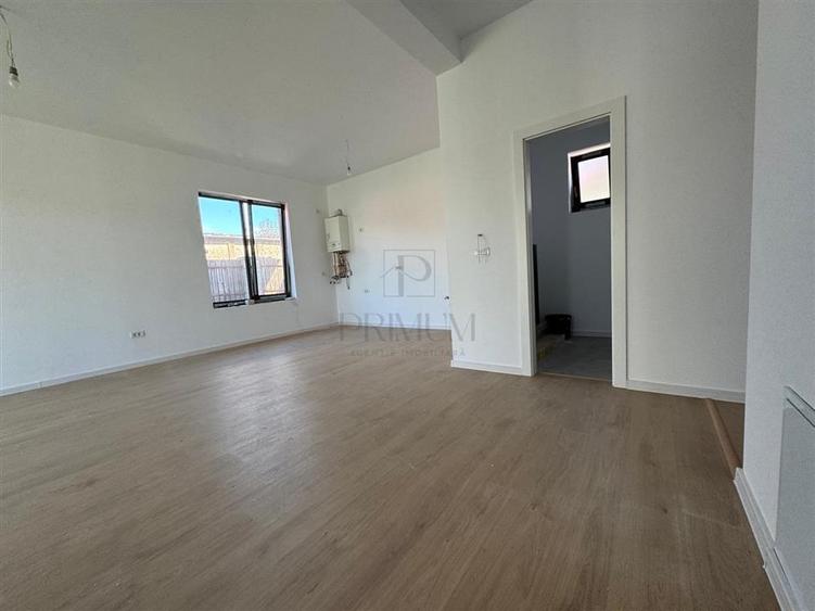 Duplex cu 4 camere cu Teren 380 Mp în Moșnița Nouă