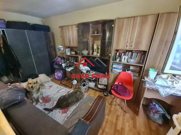 Garsonieră semidecomandată în Piața Centrală