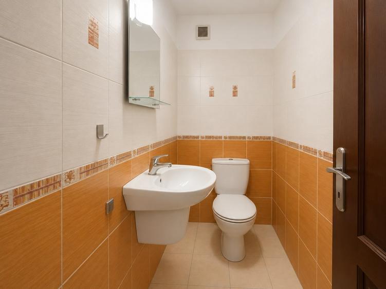Apartament cu 3 camere decomandat în Calea Dumbrăvii