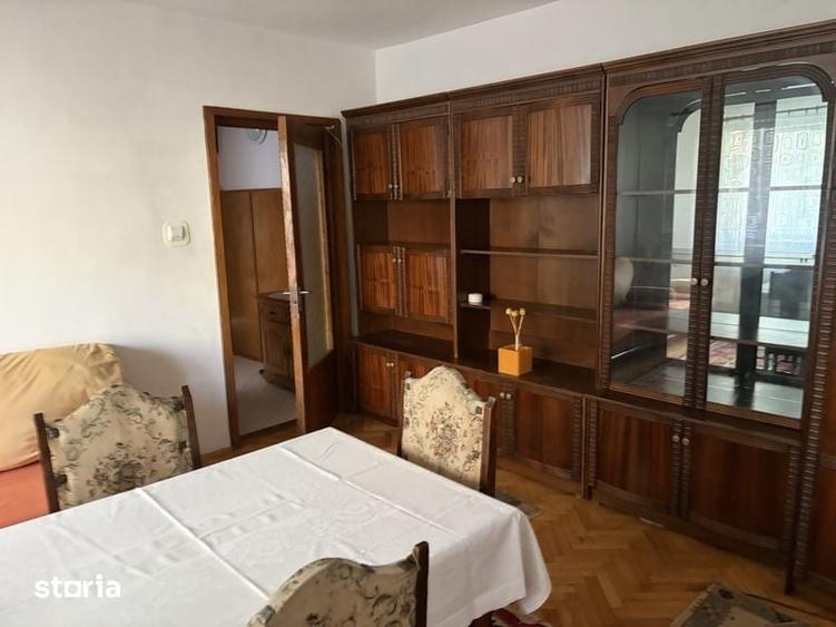 Apartament cu 3 camere în Calea Aradului