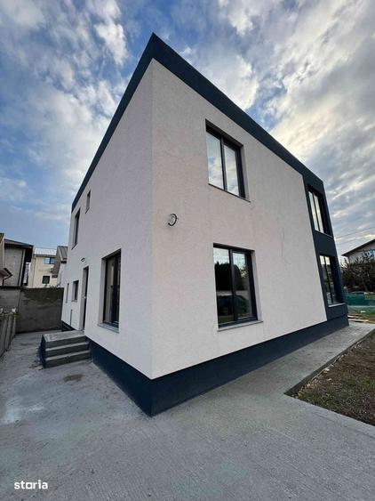 Casă cu 4 camere cu Teren 300 Mp în Eforie